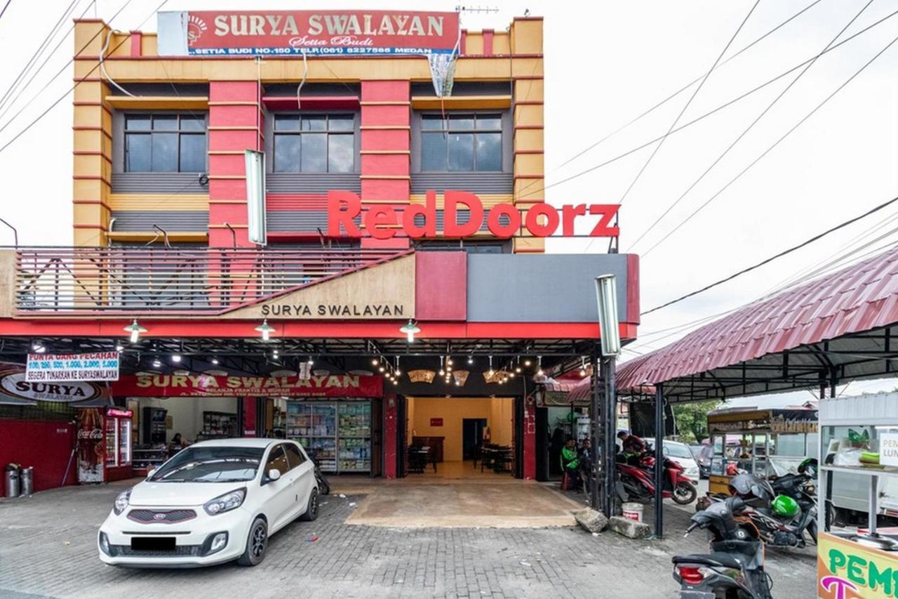 Reddoorz Syariah @ Jalan Setiabudi Medan 3 מראה חיצוני תמונה